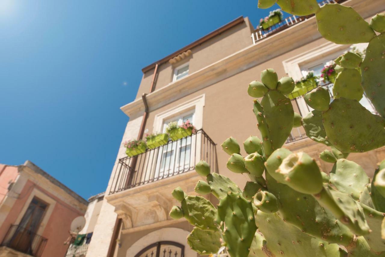 Le Tre Muse Villa Сиракуза Екстериор снимка