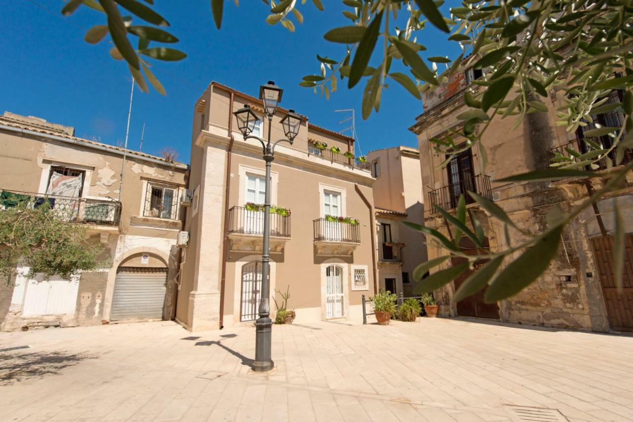 Le Tre Muse Villa Сиракуза Екстериор снимка
